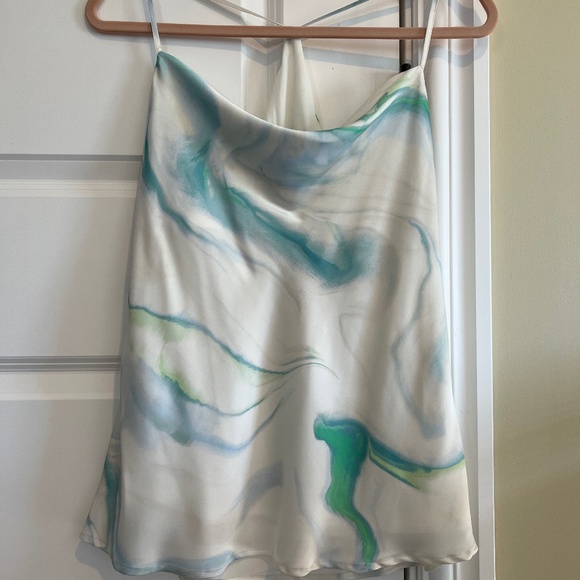 Express Tops - So pretty! NWT Express swirly pattern blouse, M